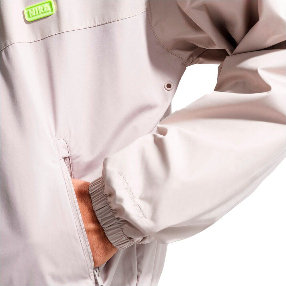 Nike chaquetas hombre WINDRUNNER GFX GRIS 05