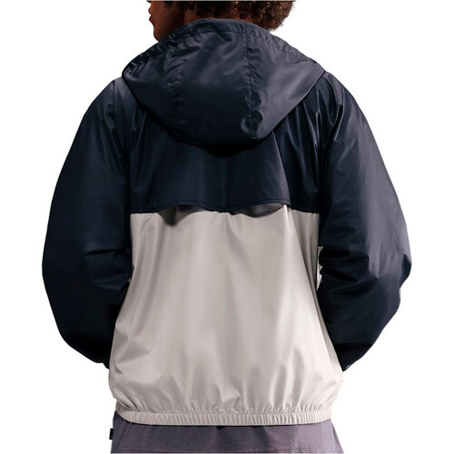 NIKE WINDRUNNER negro