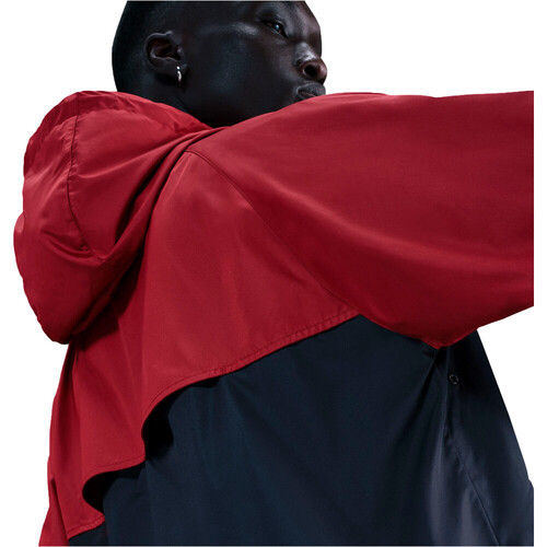 NIKE WINDRUNNER rojo
