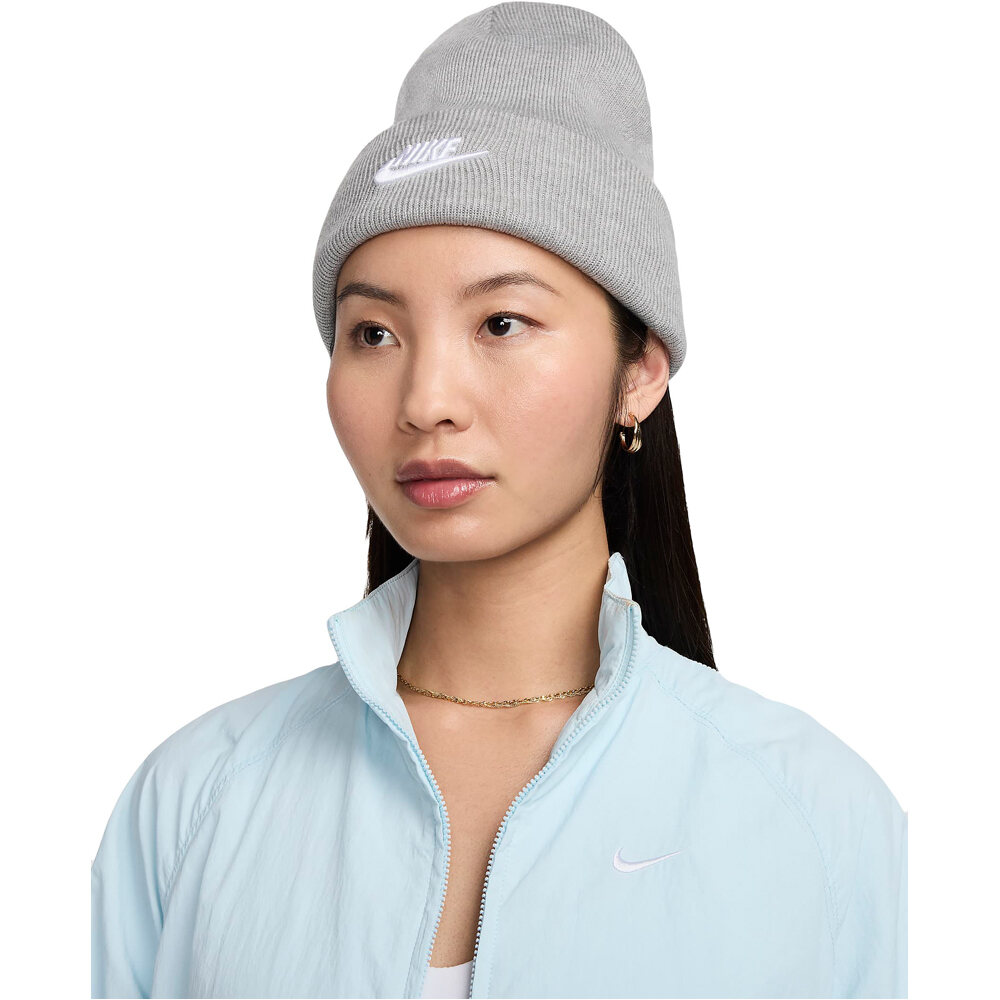 Nike gorro esquí hombre PEAK FUTURA GRIS vista frontal
