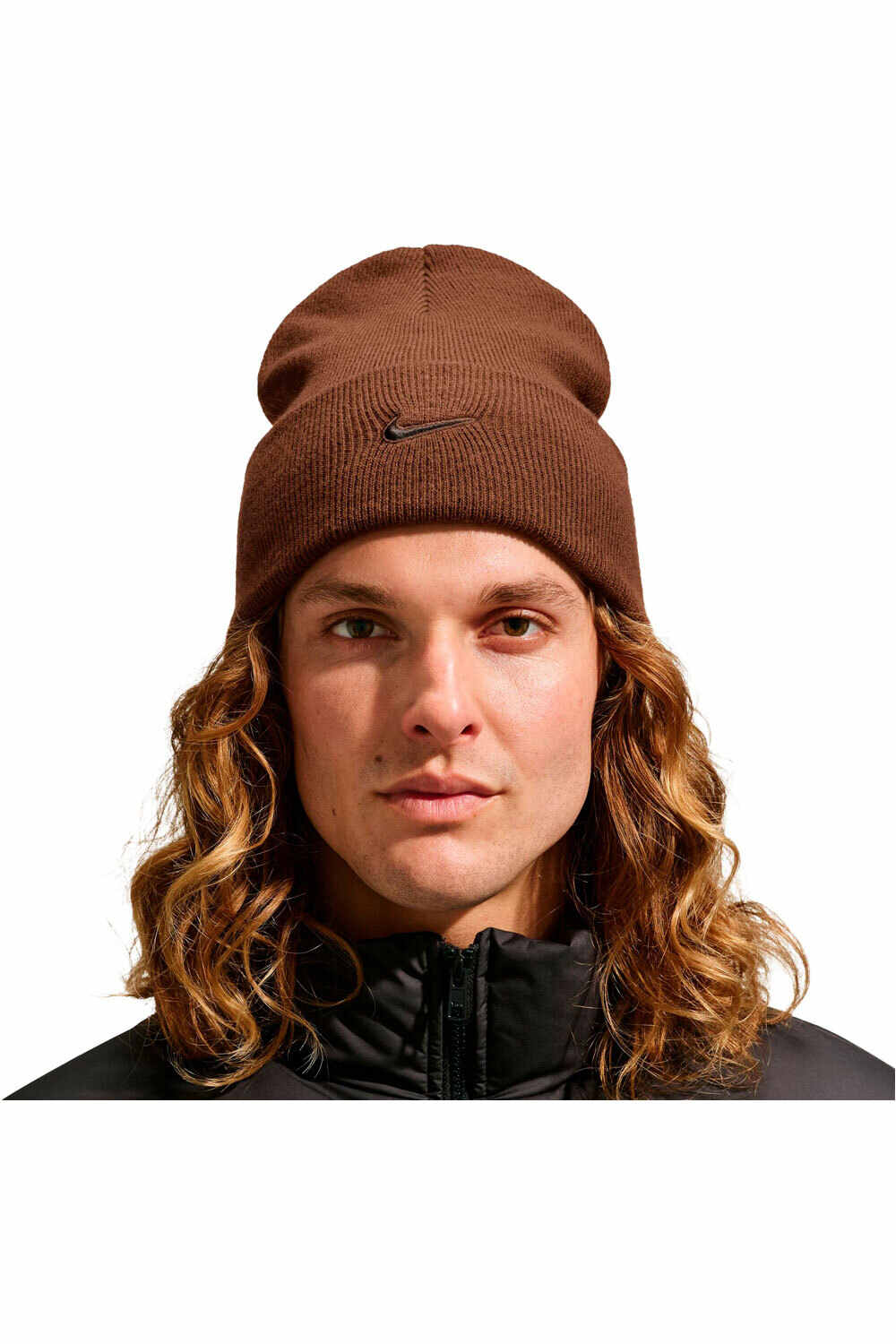 Nike gorro esqui mujer U NK PEAK BEANIE TC SWSH F24 L MARRON 01