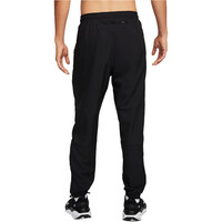 Nike malla larga running hombre DRI-FIT CHALLENGER NEGRO vista trasera