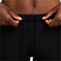 Nike malla larga running mujer DRI-FIT FAST NEGRO 03