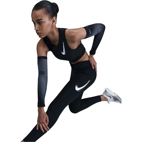 NIKE DRI-FIT FAST negro