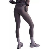 Nike mallas trail running largas mujer DRI-FIT GO MARRON vista trasera