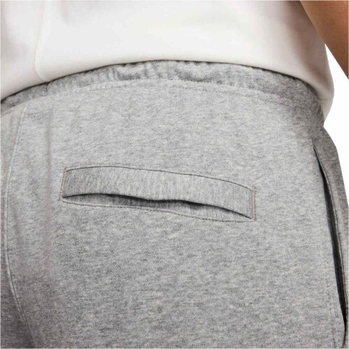 NIKE CLUB JOGGER gris