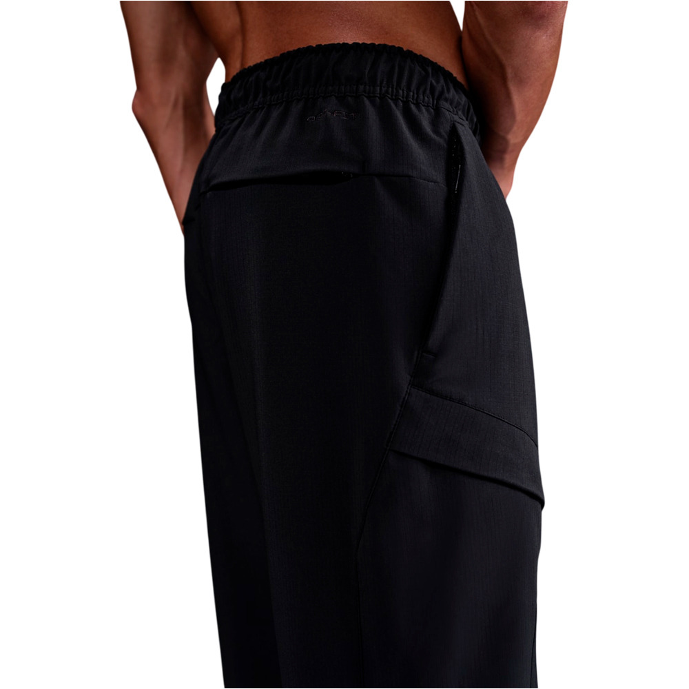 Nike pantalón hombre DRI-FIT UNLIMITED NEGRO vista detalle