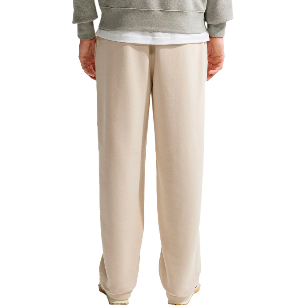 Nike pantalón hombre M NK CLUB FT OH PANT MARRON vista trasera