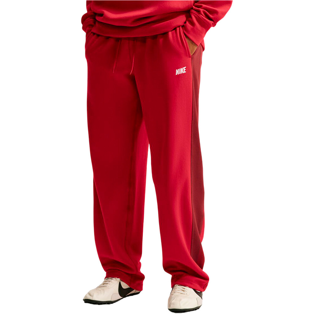 Nike pantalón hombre M NK CLUB VARSITY OH PANT ROJO vista frontal