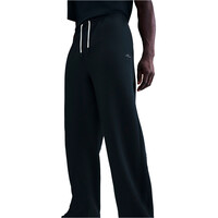 Nike pantalón hombre THERMA-FIT STANDARD ISSUE GRIS vista detalle
