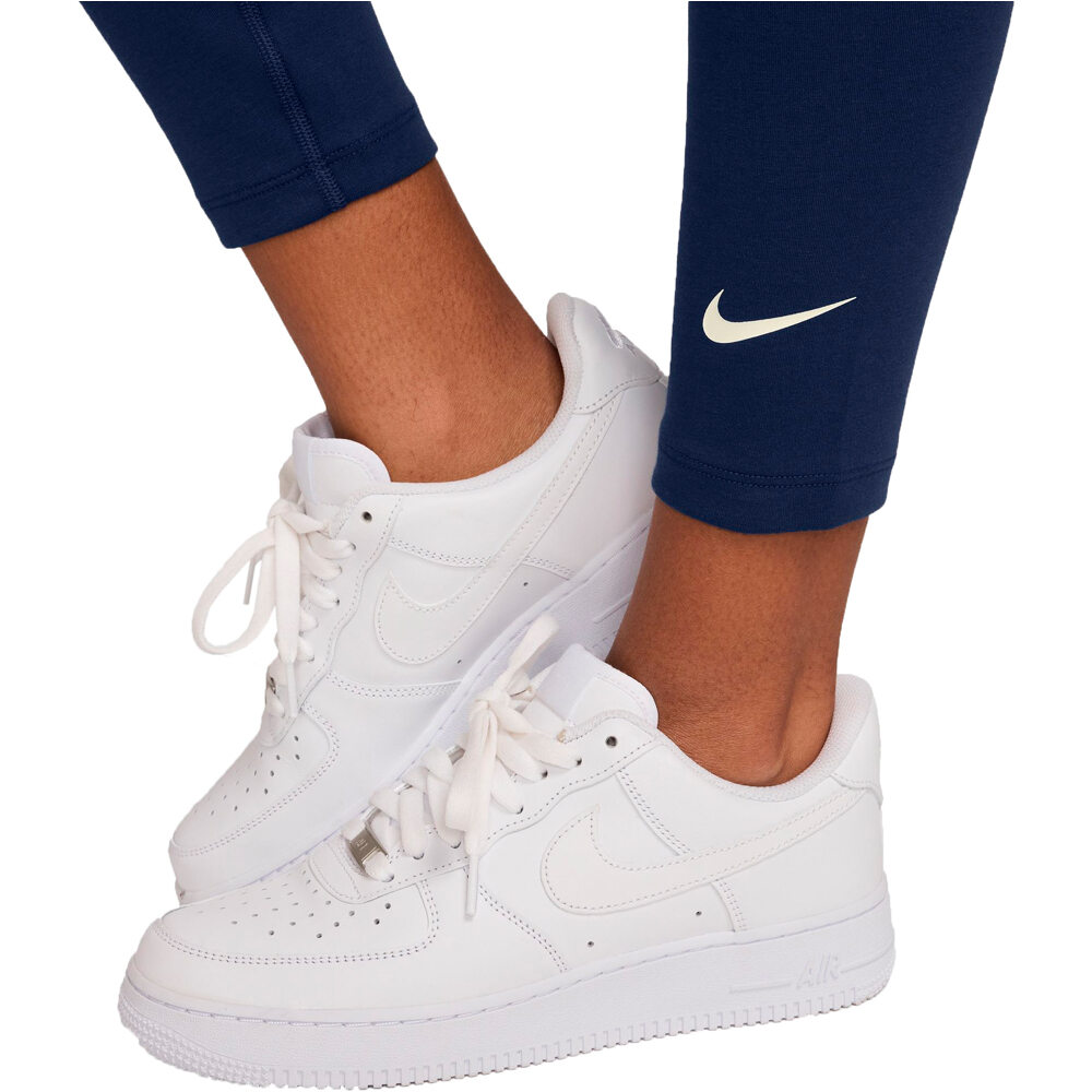 Nike pantalón mujer SPORTSWEAR CLASSIC AZUL vista detalle