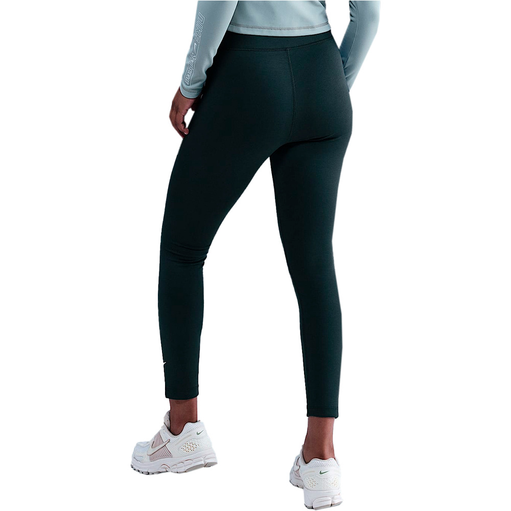 Nike pantalón mujer SPORTSWEAR CLASSIC VERDE vista trasera