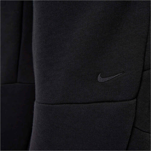 NIKE SPORTSWEAR TECH negro