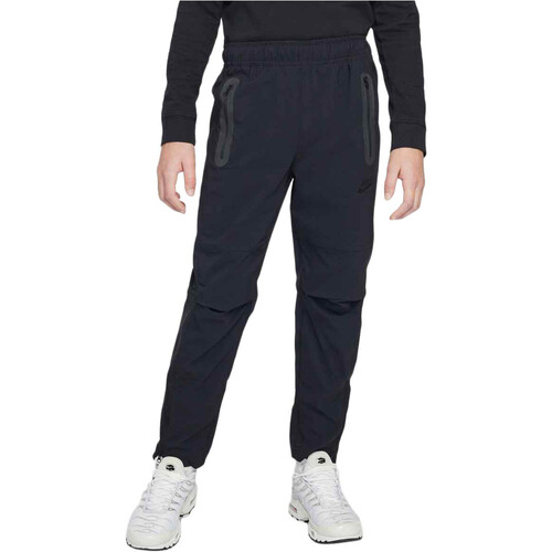 Nike pantalón niño SPORTSWEAR TECH NEGRO