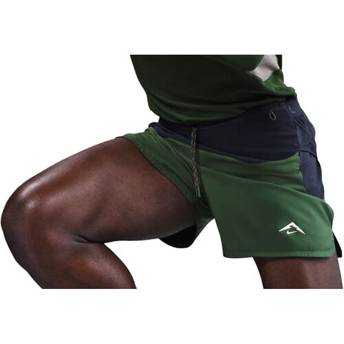 NIKE DRI-FIT TRAIL SECOND SUNRISE verde