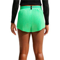 Nike pantalón running mujer W NK ARSWFT DFADV CROP TOP PKT NEGRO vista trasera