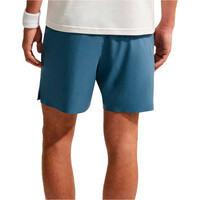 Nike pantalón tenis hombre M NKCT DF ADVTG 6IN SHORT GRIS vista trasera