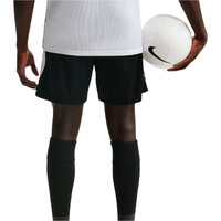 Nike pantalones cortos futbol DRI-FIT STRIKE NEGRO vista trasera