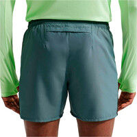 Nike pantaloneta técnica hombre DRI-FIT MILER VERDE 03