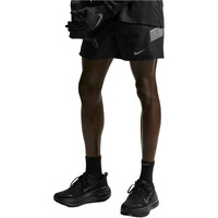 Nike pantaloneta técnica hombre M NK DF MILER WNT 5IN2IN1 SHRT NEGRO vista frontal