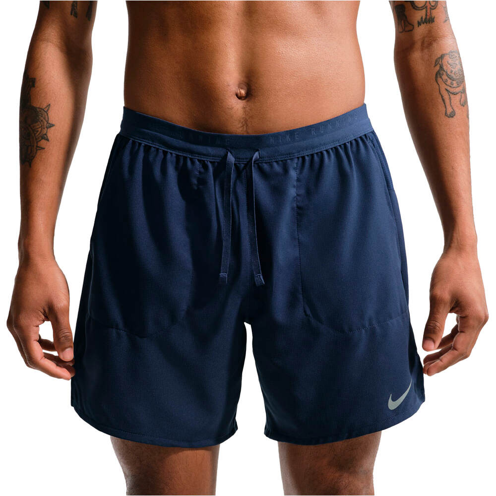 Nike pantaloneta técnica hombre M NK DF STRIDE 2IN1 7IN SHORT AZUL vista detalle