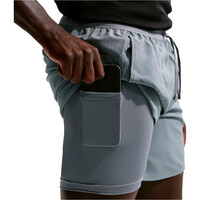 Nike pantaloneta técnica hombre M NK DF STRIDE 2IN1 7IN SHORT GRIS 04