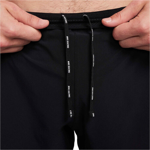 NIKE M NK DFADV AROSWFT 4INBF SHORT negro
