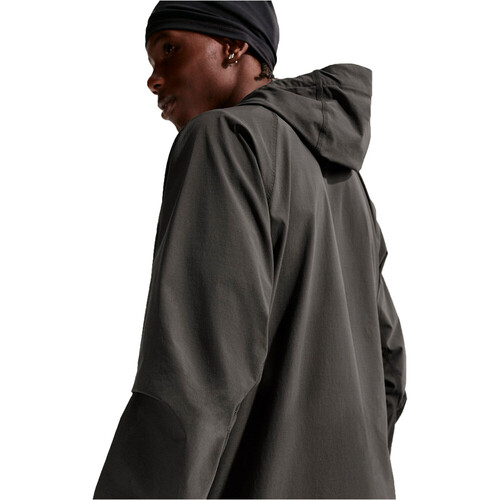 NIKE DRI-FIT TECH