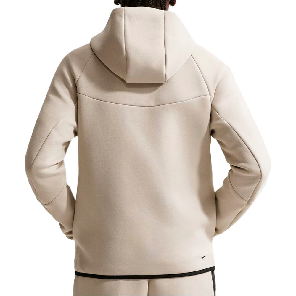 Nike sudadera hombre TECH MARRON vista trasera