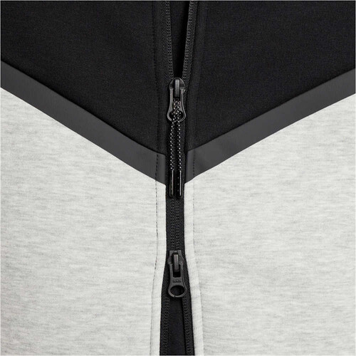 NIKE TECH WINDRUNNER negro