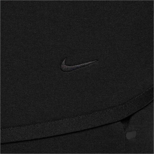 NIKE SPORTSWEAR TECH negro