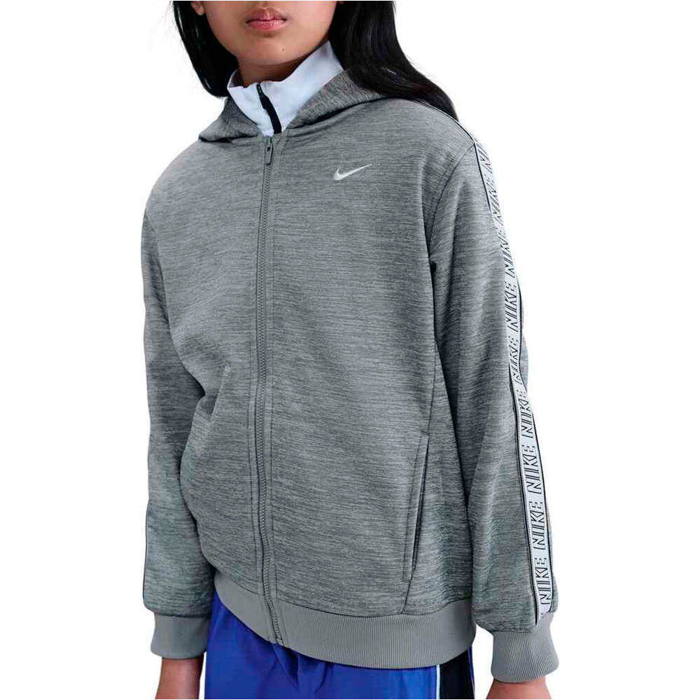 Nike sudadera niño SPORTSWEAR DRI-FIT CLUB+ GRIS vista frontal