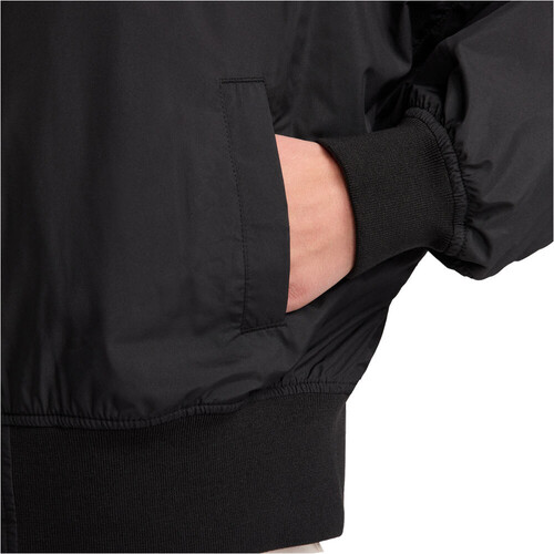 NIKE SPORTSWEAR ESSENTIAL negro