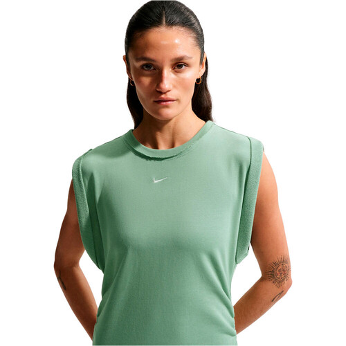 NIKE SPORTSWEAR CHILL