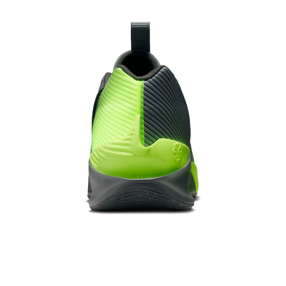 Nike zapatilla baloncesto G.T.JUMP ACADEMY VERDE vista trasera