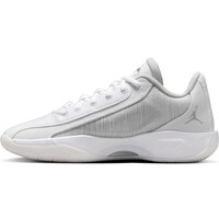 Nike zapatilla baloncesto JORDAN LUKA 77 BLANCO puntera