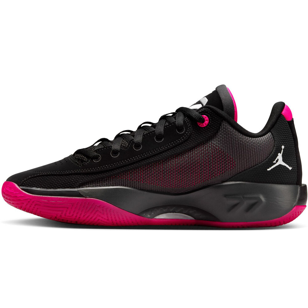 Nike zapatilla baloncesto JORDAN LUKA 77  puntera