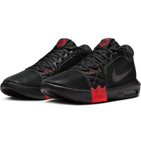 Nike zapatilla baloncesto LEBRON WITNESS 8 NEGRO lateral interior
