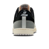Nike zapatilla moda hombre AIR JORDAN SKYLINE LOW NEGRO vista trasera