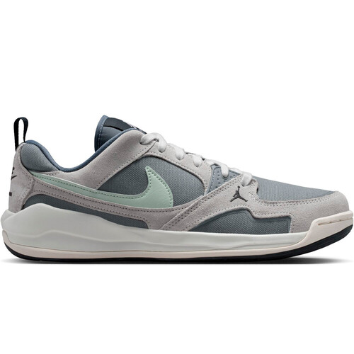 NIKE JORDAN CMFT ERA gris