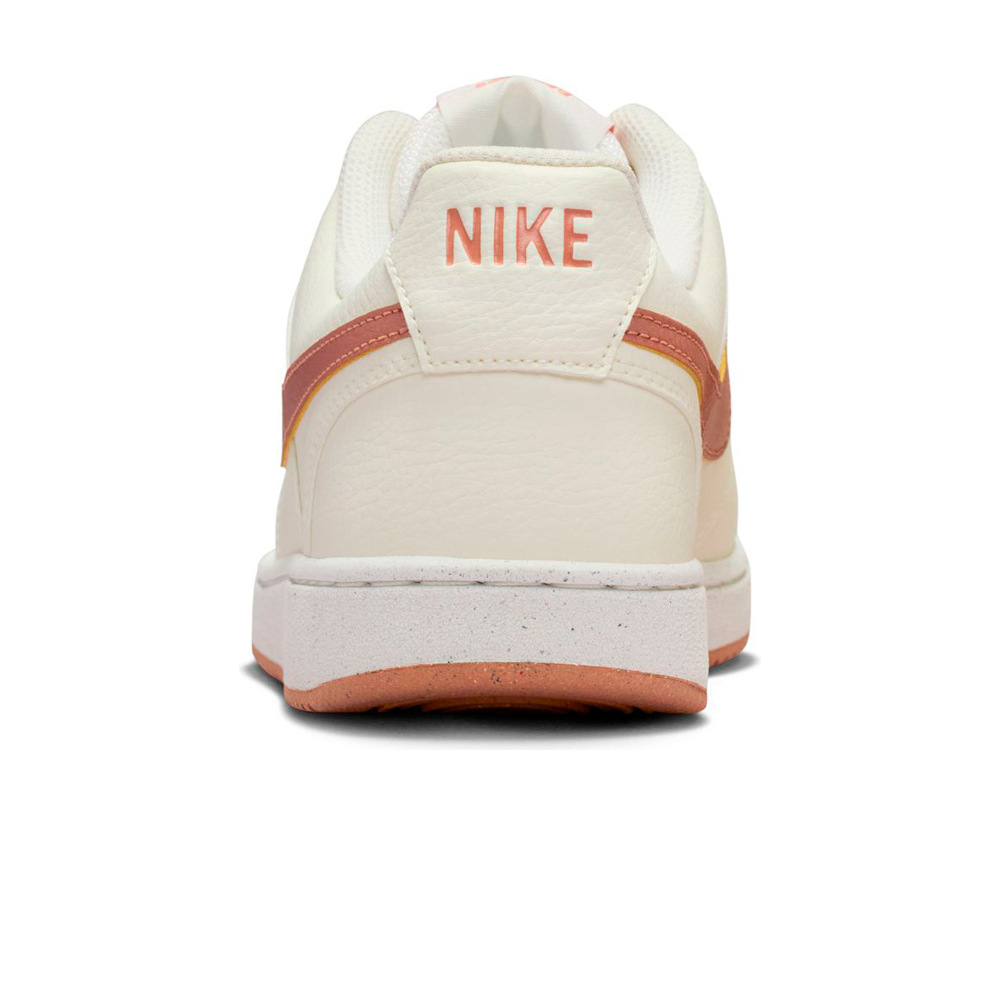 Nike zapatilla moda mujer COURT VISION LOW NEXT NATURE MARRON vista trasera