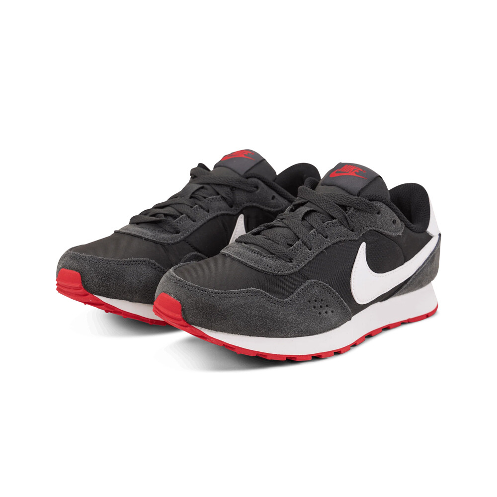 Nike zapatilla moda niño MD VALIANT  lateral interior