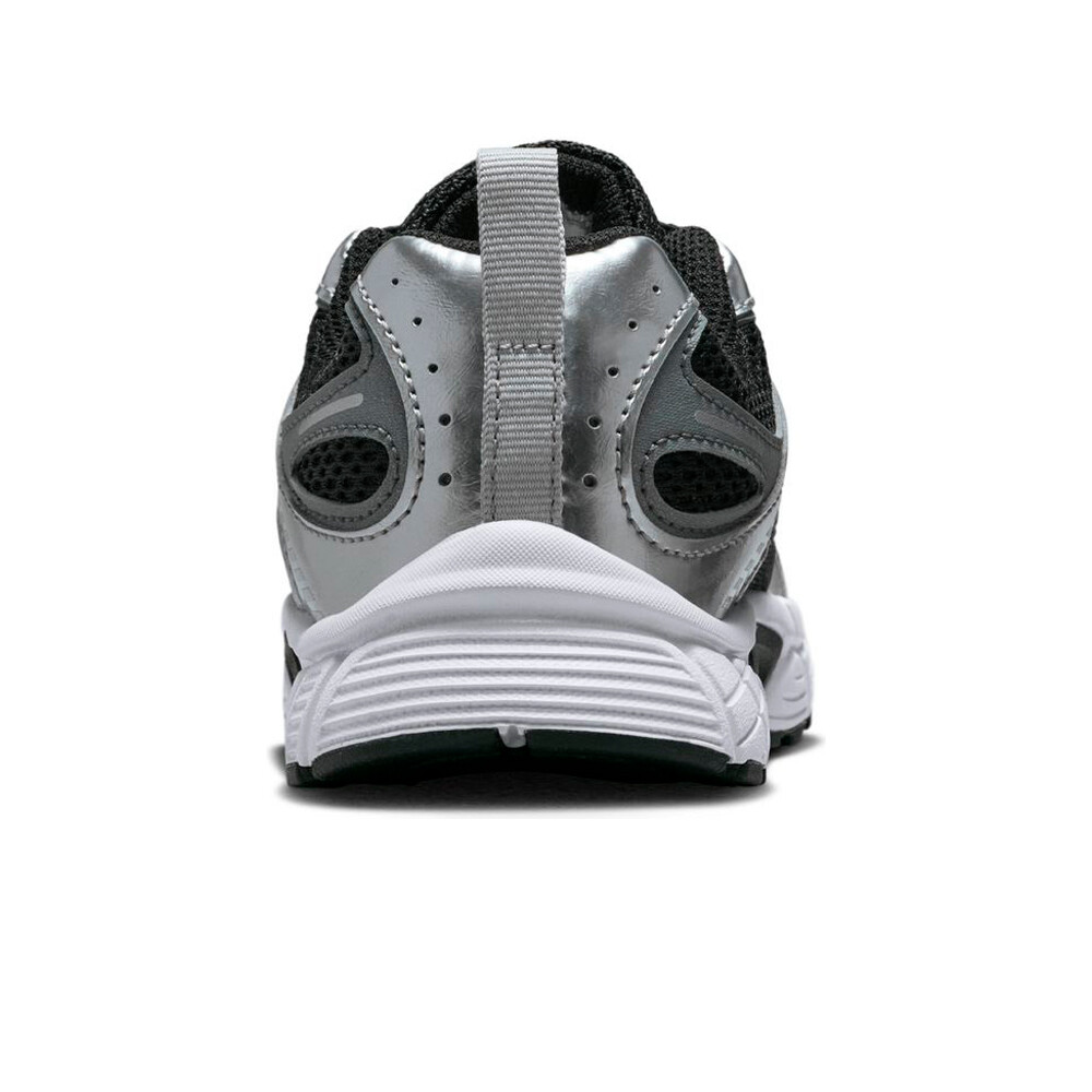 Nike zapatilla moda niño V5 RNR NEGRO vista trasera