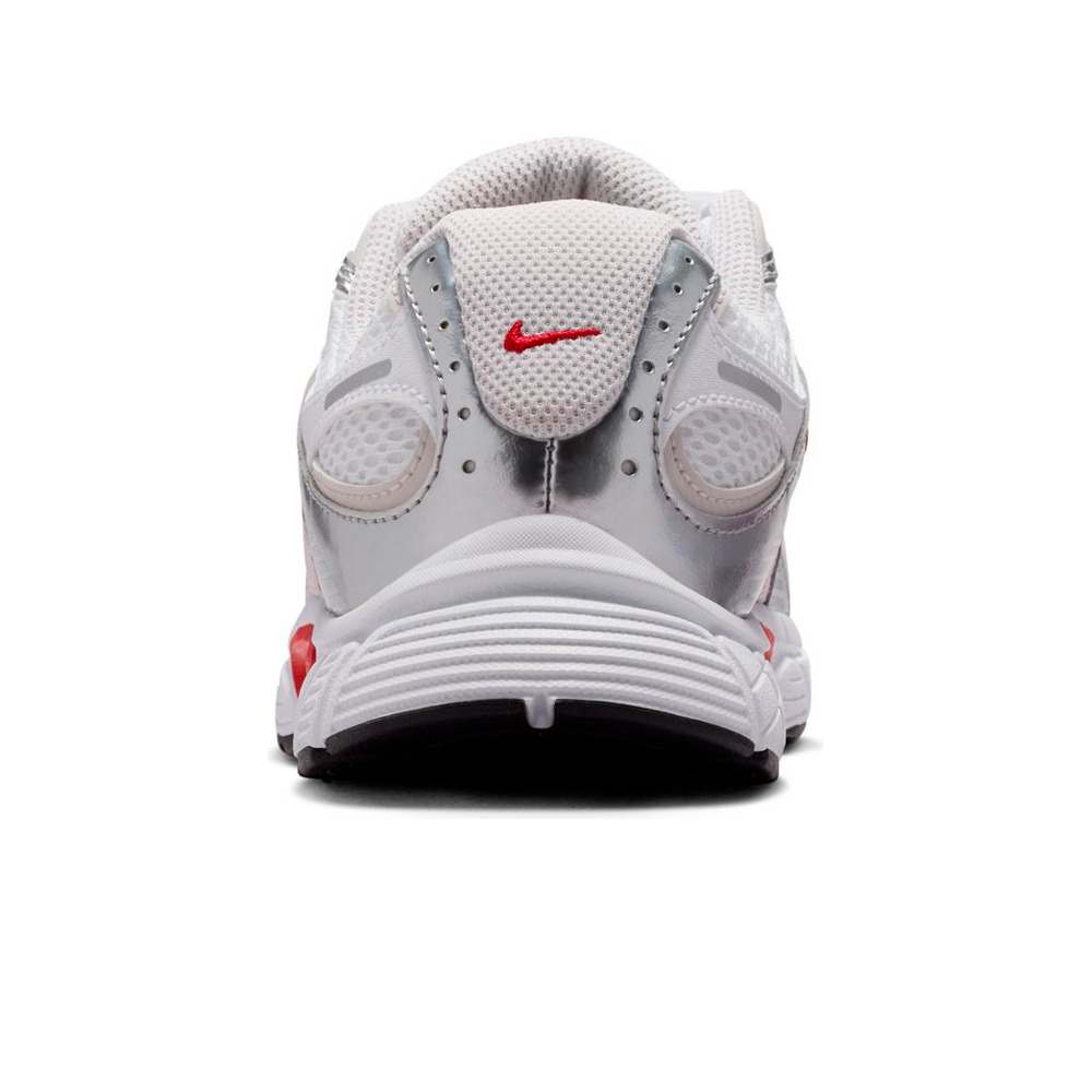 Nike zapatilla moda niño V5 RNR  vista trasera