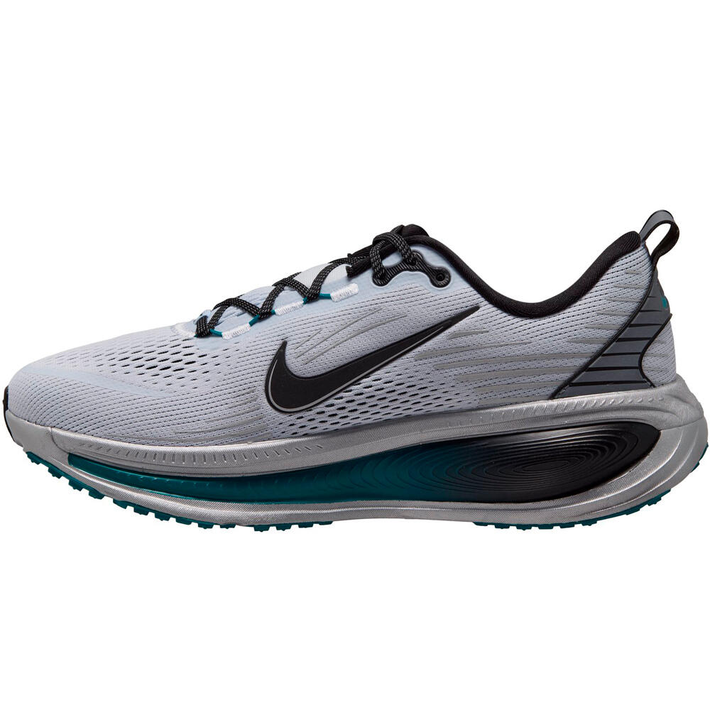 Nike zapatilla running hombre NIKE VOMERO 18 VIS GRIS lateral interior