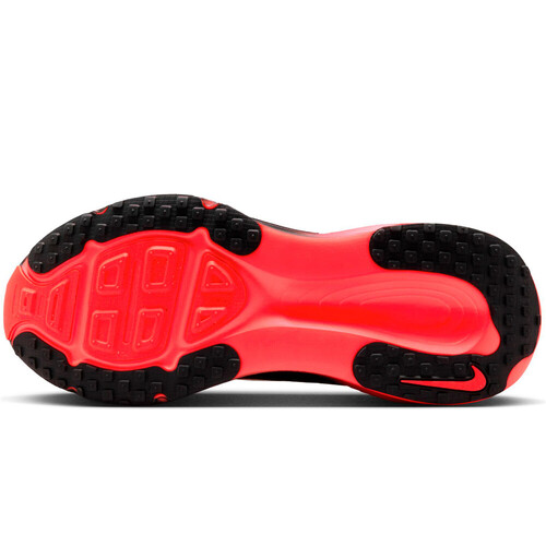 NIKE VOMERO 18 negro