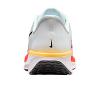 Nike zapatilla running hombre QUEST 6  vista trasera