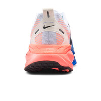 Nike zapatilla running hombre VOMERO 18 BLANCO vista trasera