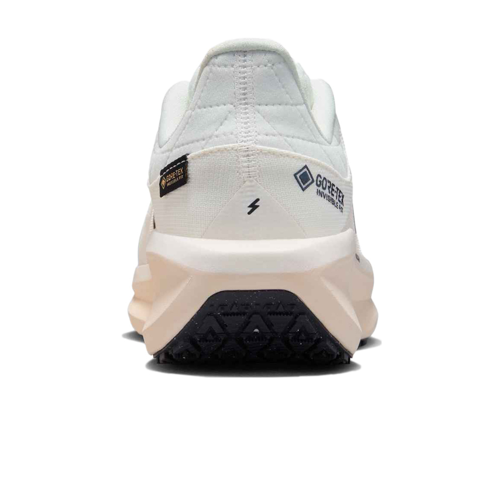 Nike zapatilla running mujer AIR WINFLO 11 GORE-TEX MARRON vista trasera