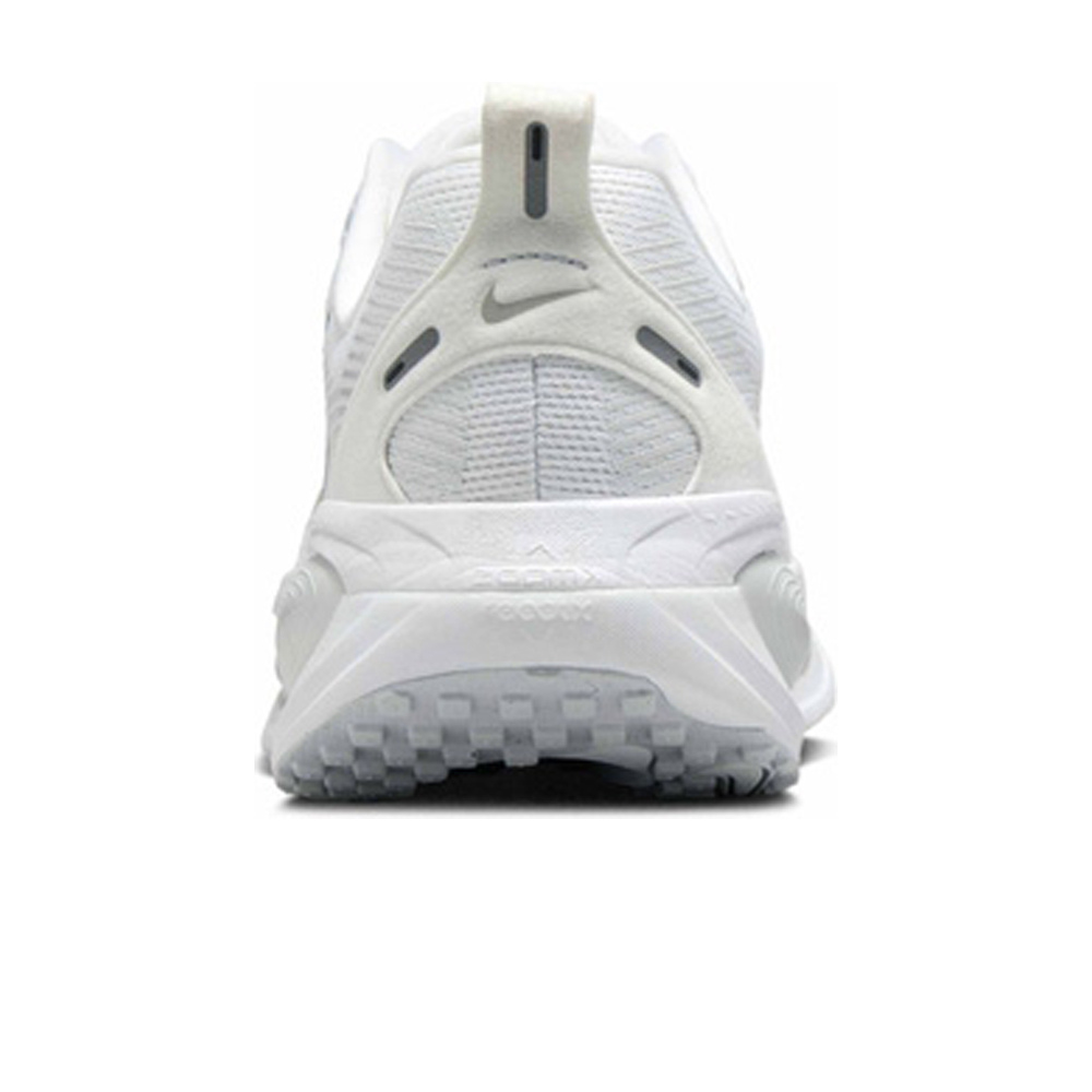 Nike zapatilla running mujer VOMERO 18 BLANCO vista trasera